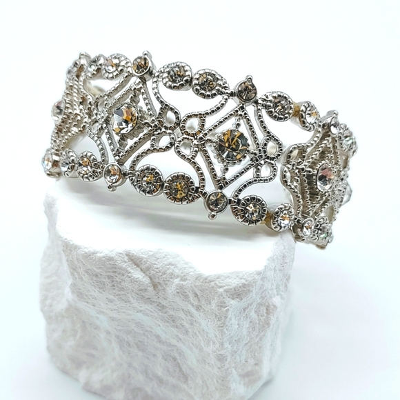 Vintage Jewelry - Vintage Rhinestone Silver Tone Metal Filigree Stretch Bracelet